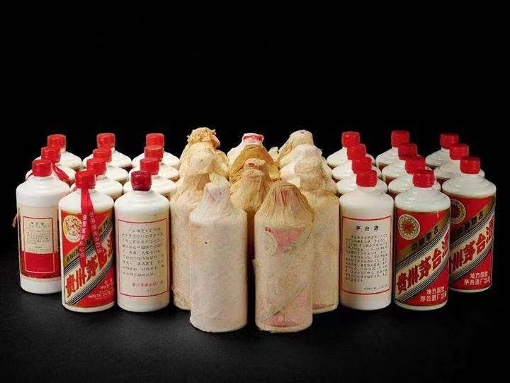 裕民日照岚山回收酒价格哪里回收(附近上门回收茅台酒）?